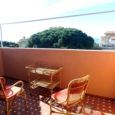 Attico Spazioso E Con Vista, Леванто Экстерьер фото